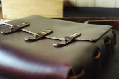 Minimalist Crossbody Satchel